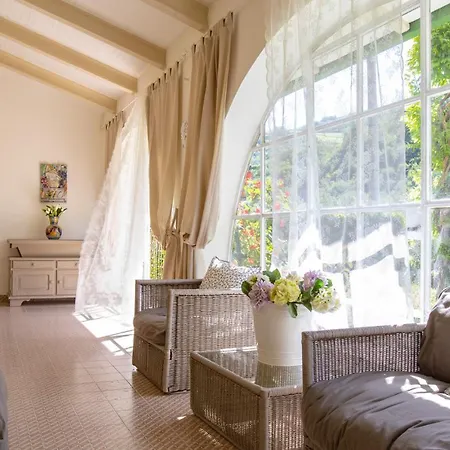 La Dina 10, Emma فيلة Modigliana