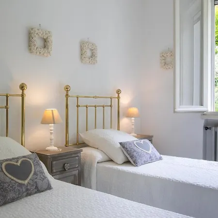 Villa La Dina 10, Emma Modigliana