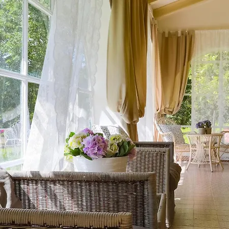 La Dina 10, Emma Villa Modigliana