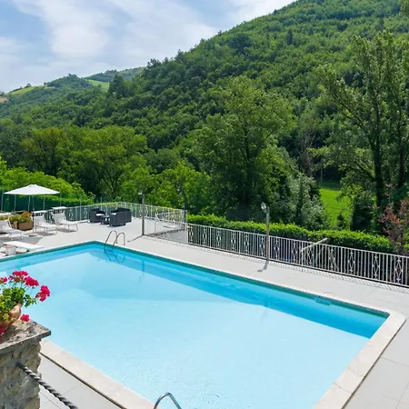 Villa La Dina 10, Emma *