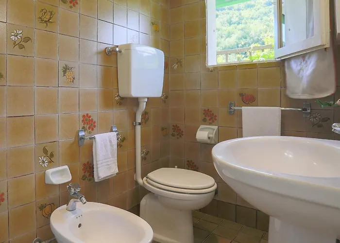 La Dina 10, Emma Modigliana