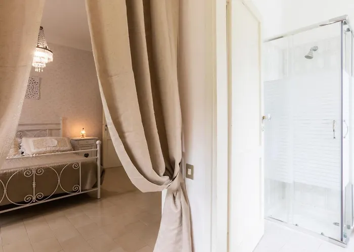 La Dina 10, Emma Βίλα *